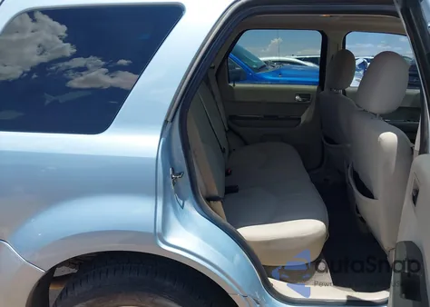 2008 Mercury Mariner из США, поврежденный, VIN 4M2CU81138KJ27066